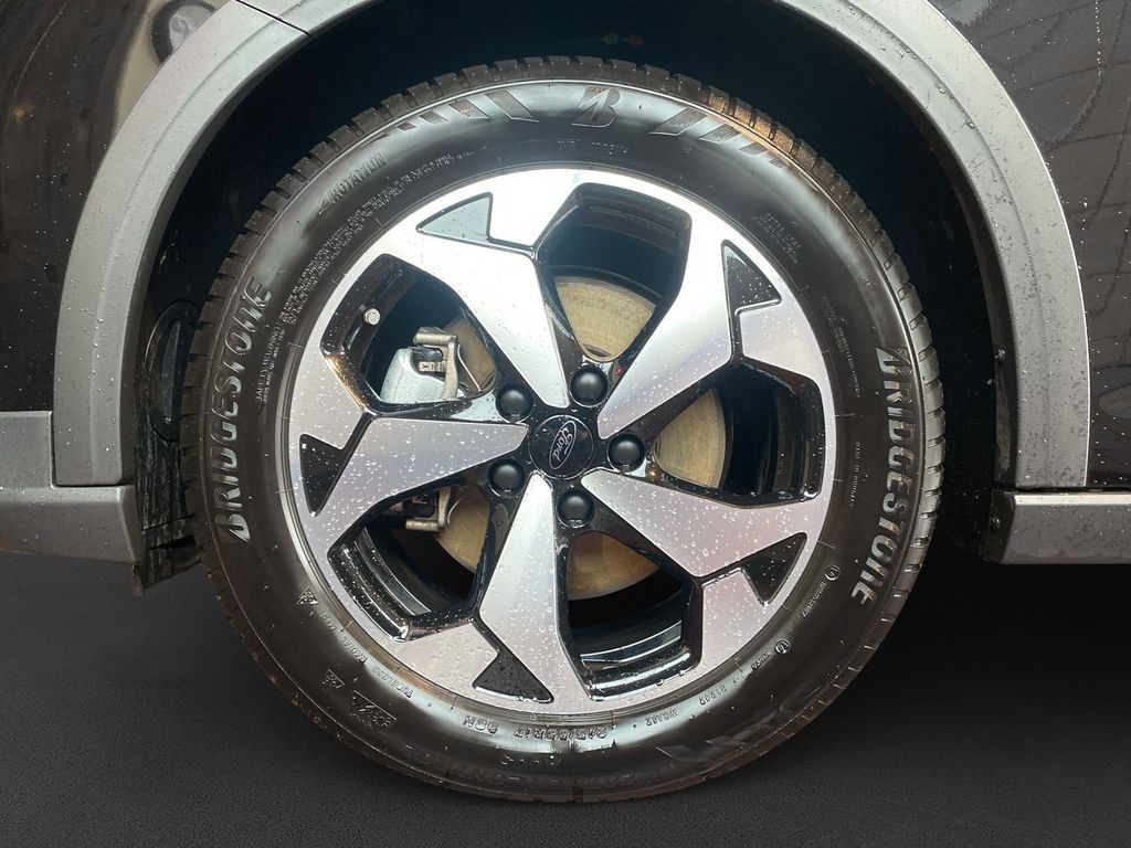 Ford Grand Tourneo 2024
