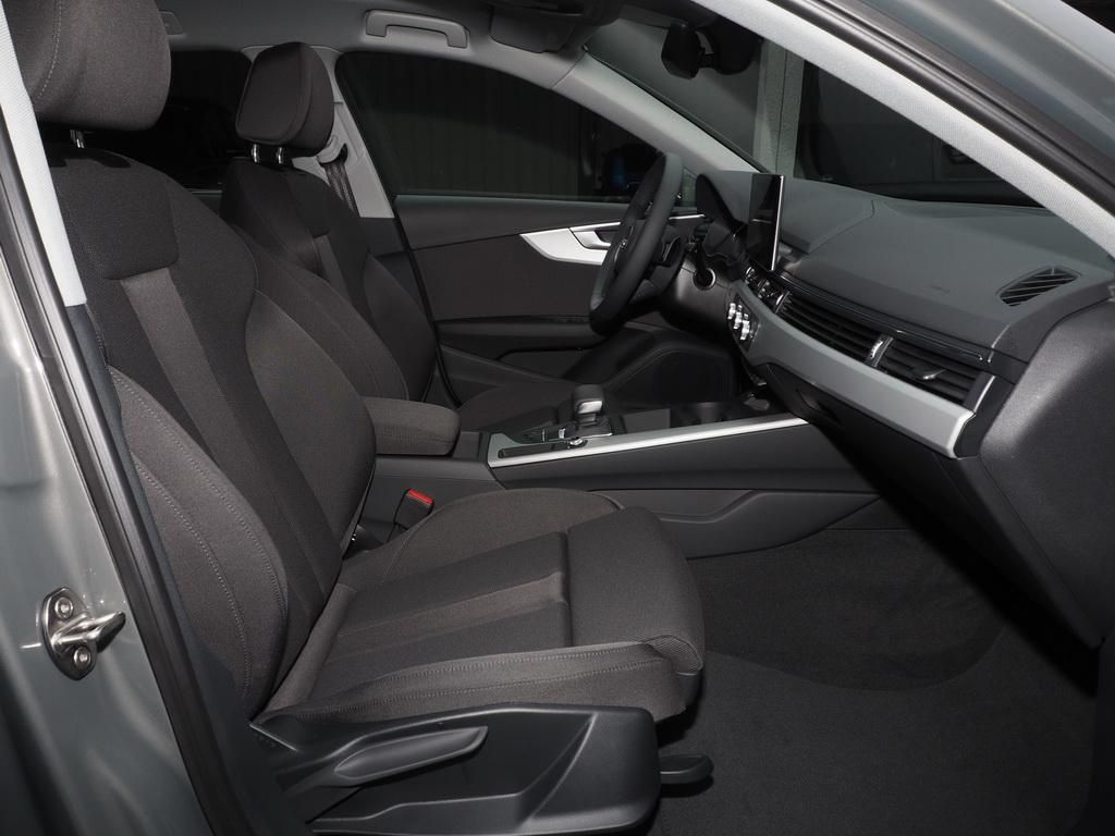 Audi A4 2025