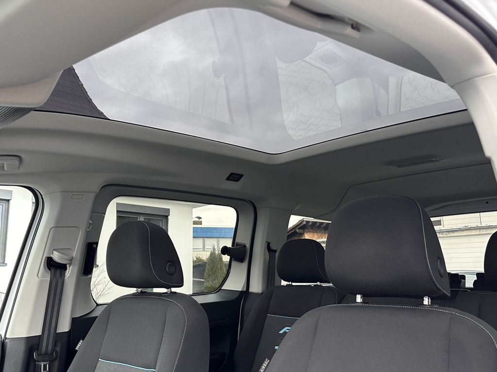 Ford Tourneo Connect 2025