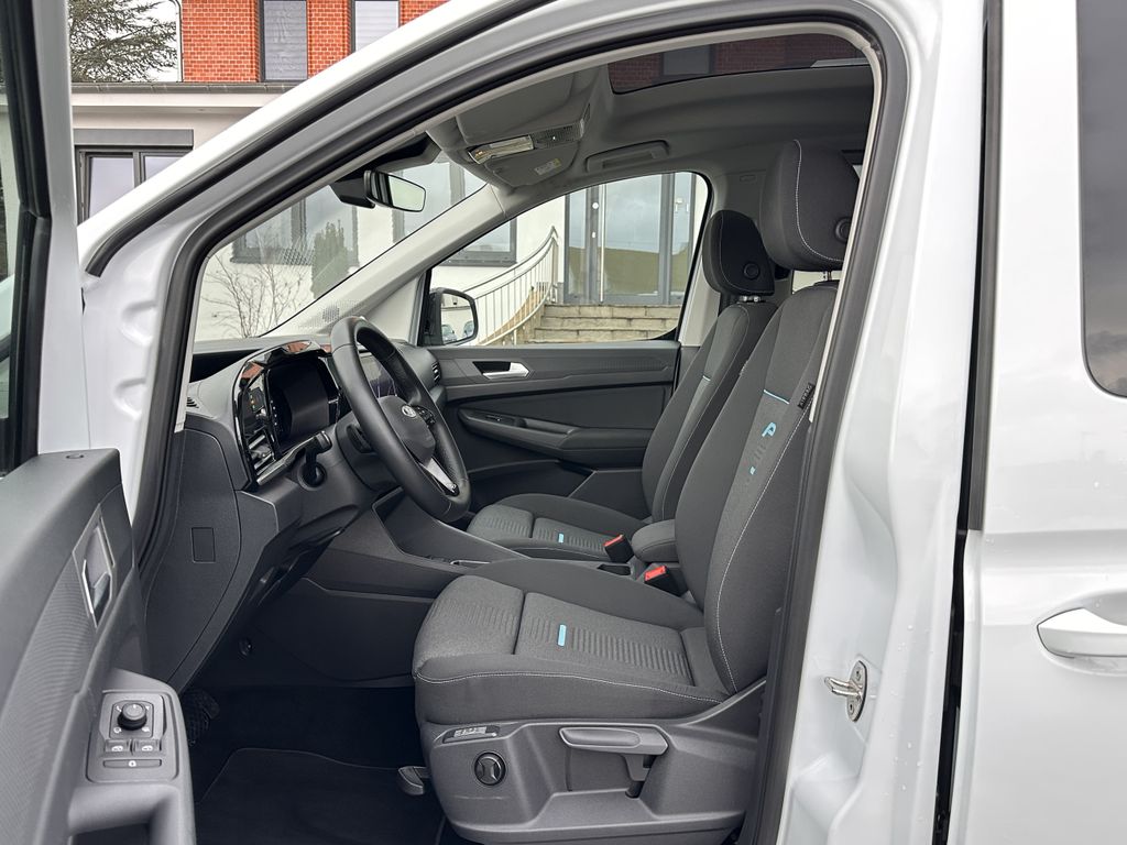 Ford Tourneo Connect 2025