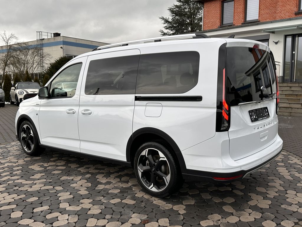 Ford Tourneo Connect 2025