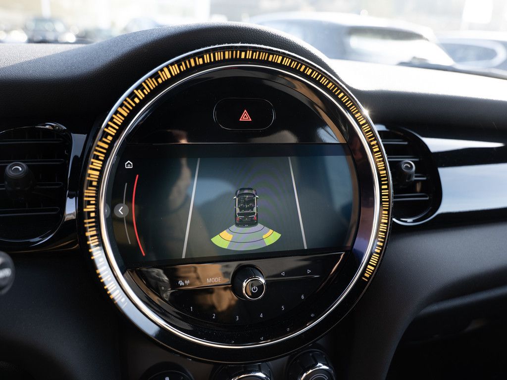 MINI ONE 2021