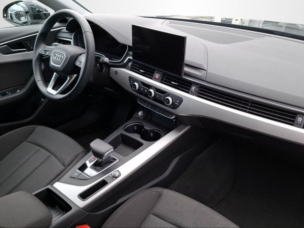 Audi A4 2025