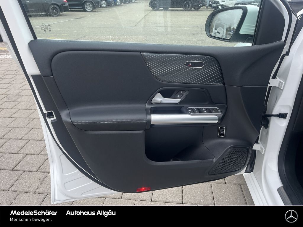 Mercedes-Benz B 180 2024