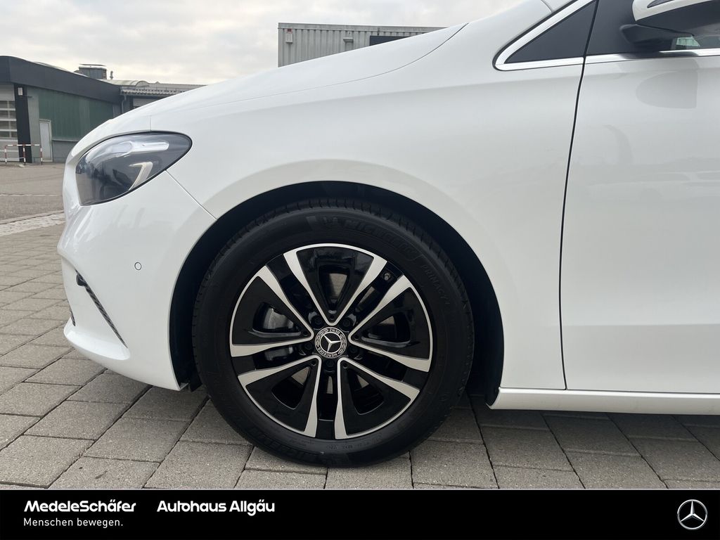 Mercedes-Benz B 180 2024