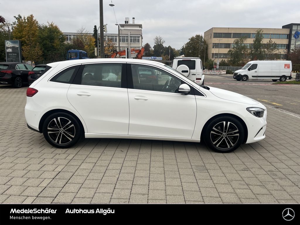 Mercedes-Benz B 180 2024