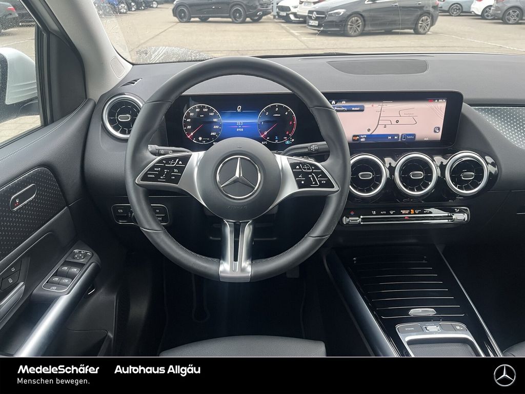 Mercedes-Benz B 180 2024