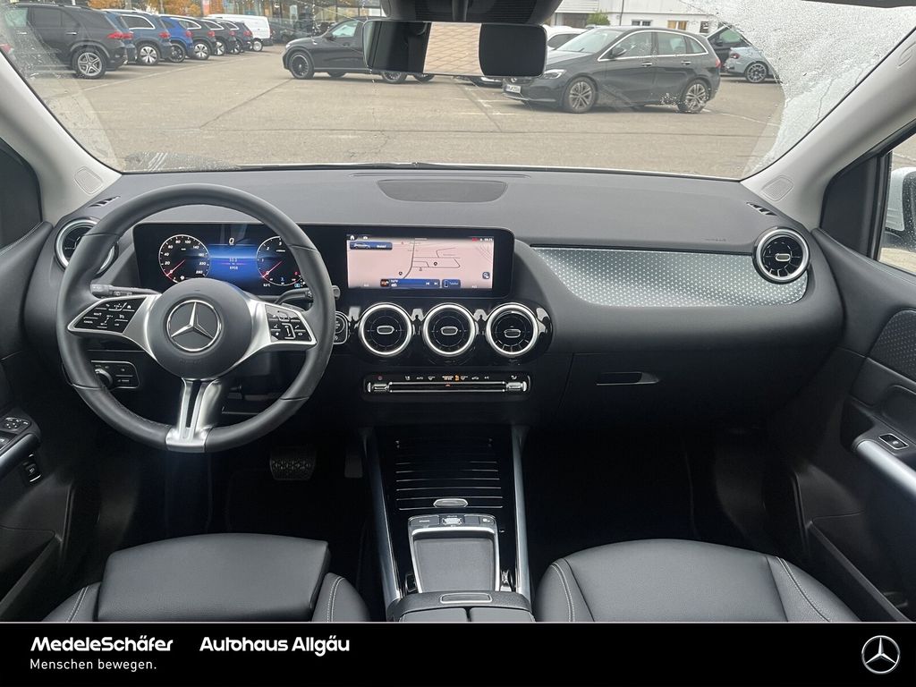 Mercedes-Benz B 180 2024