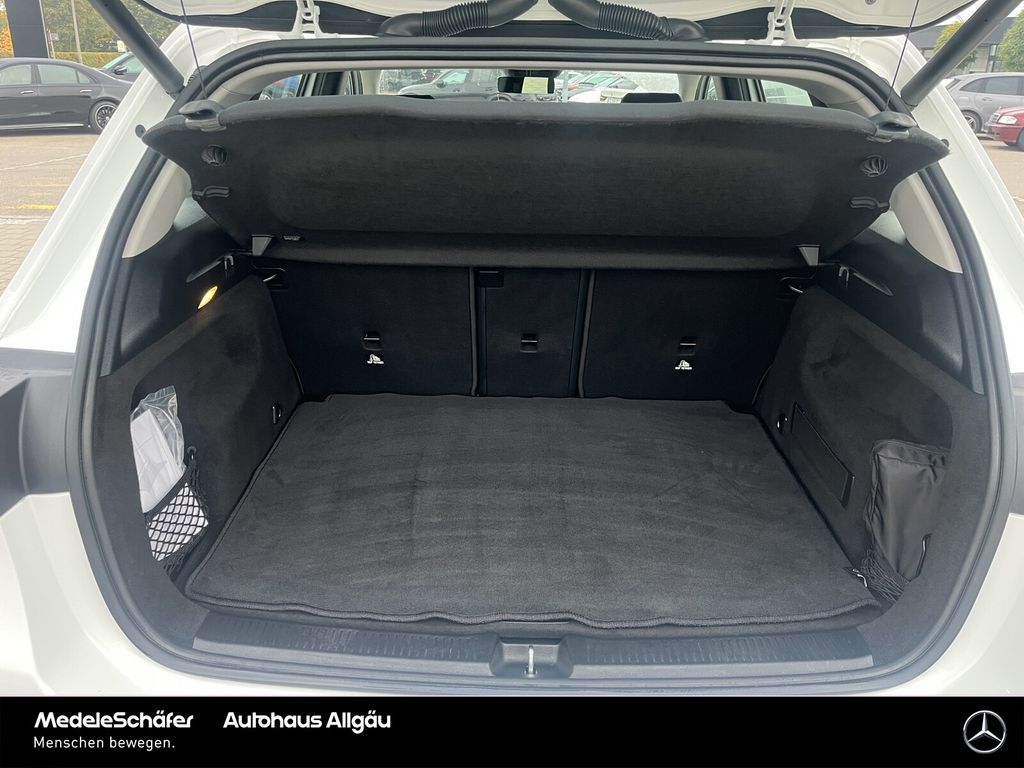 Mercedes-Benz B 180 2024