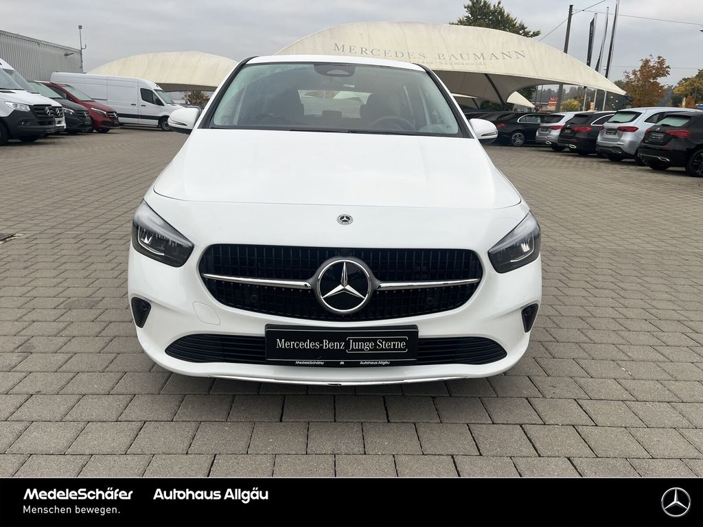 Mercedes-Benz B 180 2024