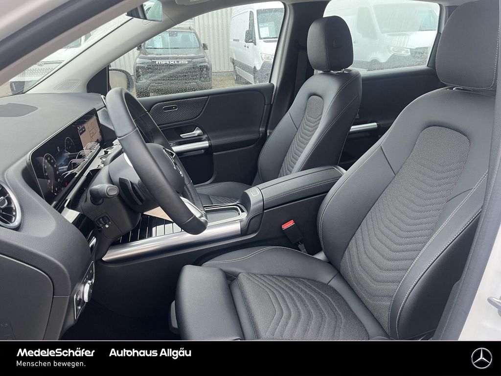 Mercedes-Benz B 180 2024