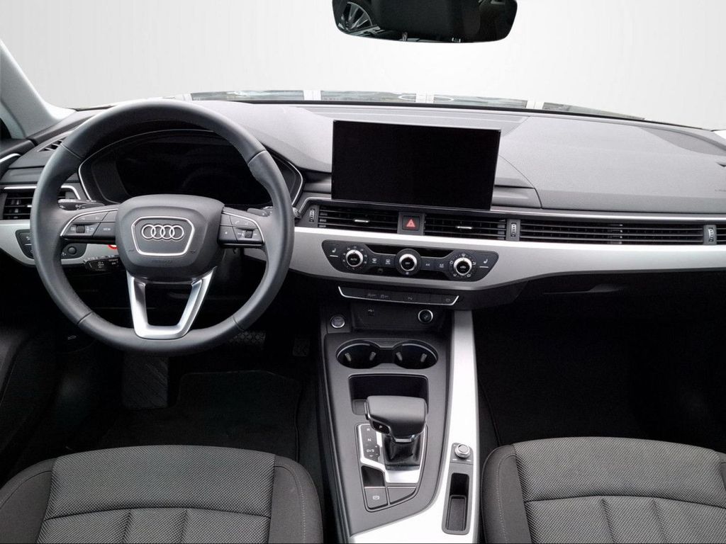 Audi A4 2025