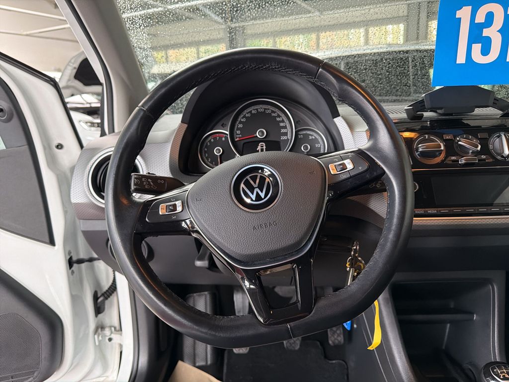 Volkswagen up! 2021