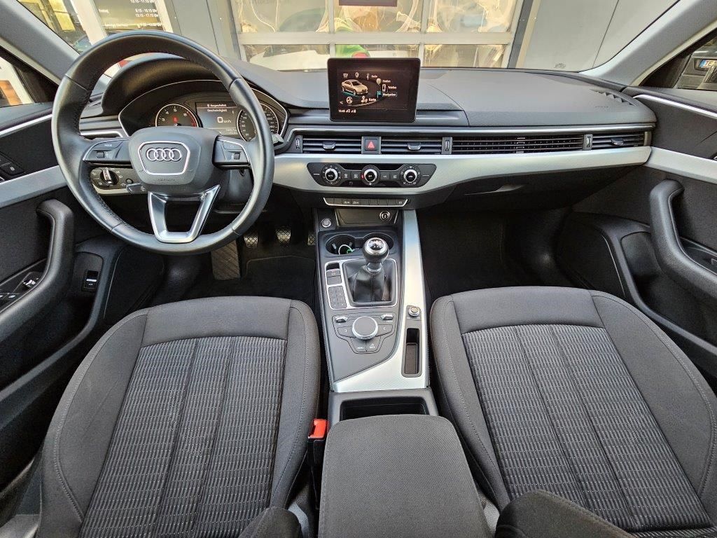 Audi A4 2019