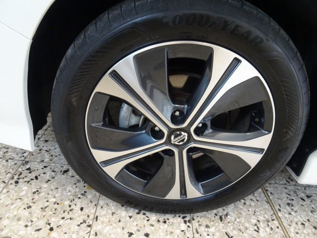 Nissan Leaf 2021