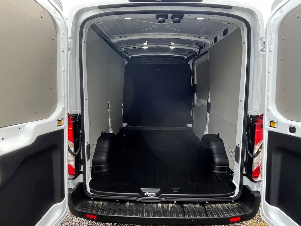 Ford Transit 2024