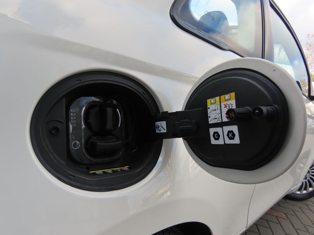 Fiat 500e 2023
