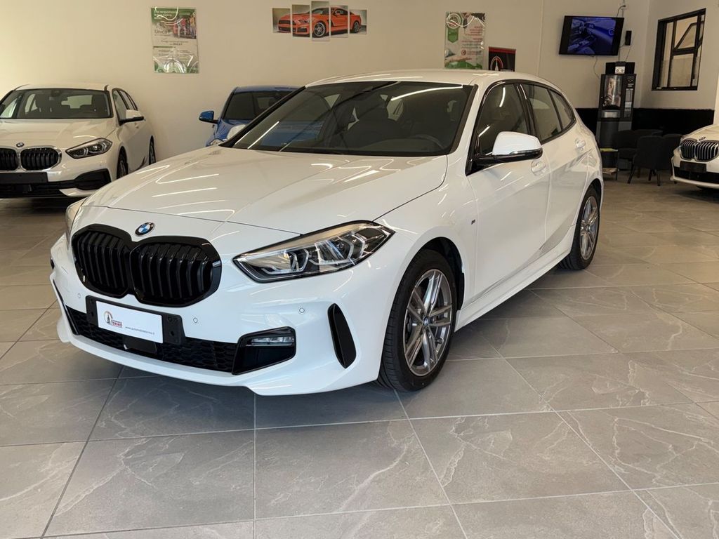 BMW 118 2023