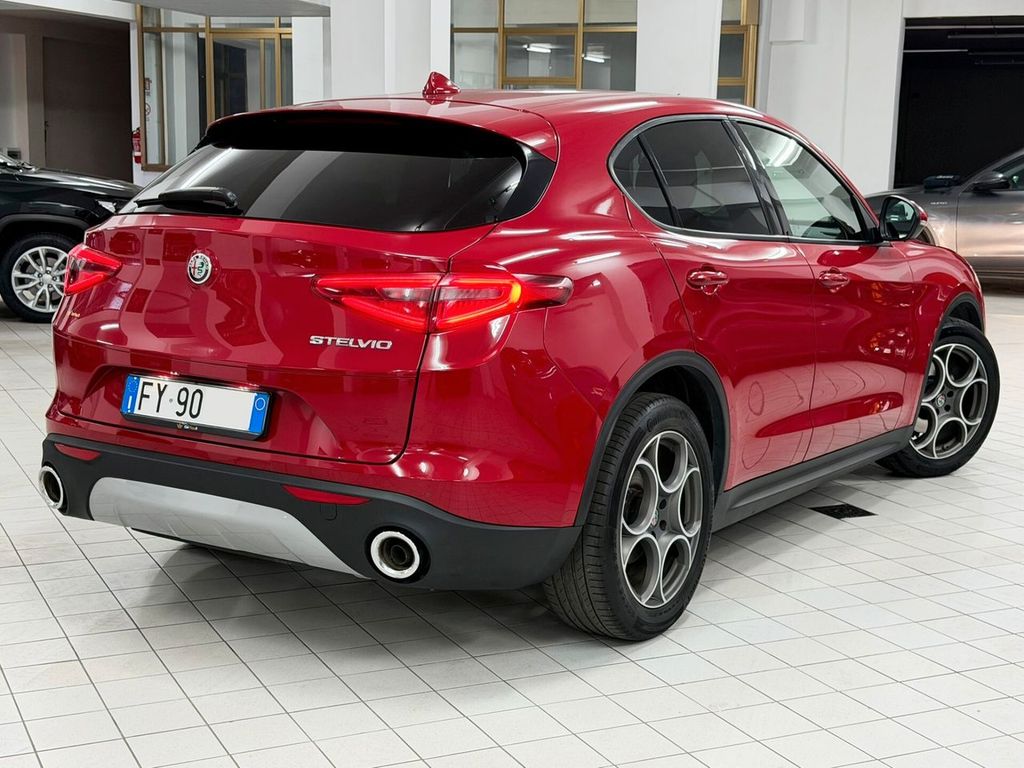 Alfa Romeo Stelvio 2019