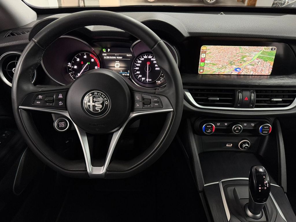 Alfa Romeo Stelvio 2019