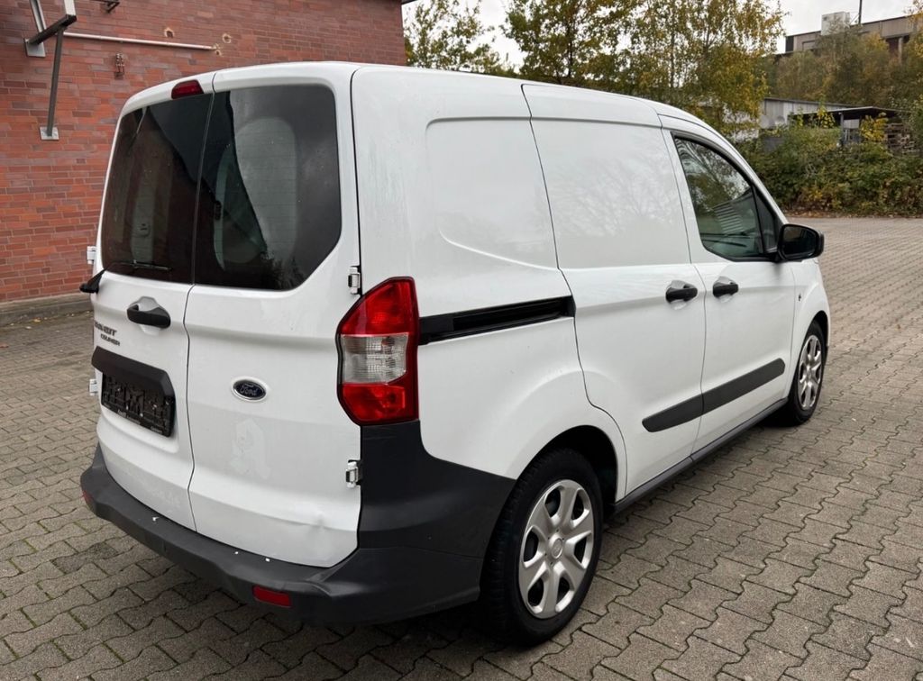 Ford Transit Courier 2022