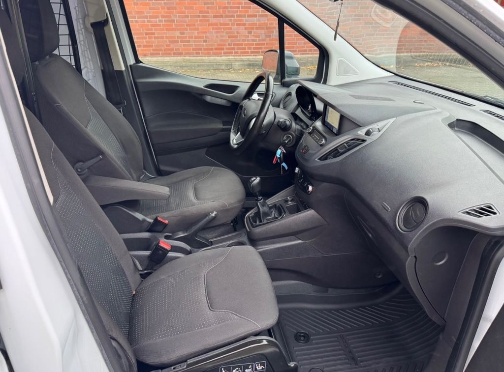 Ford Transit Courier 2022