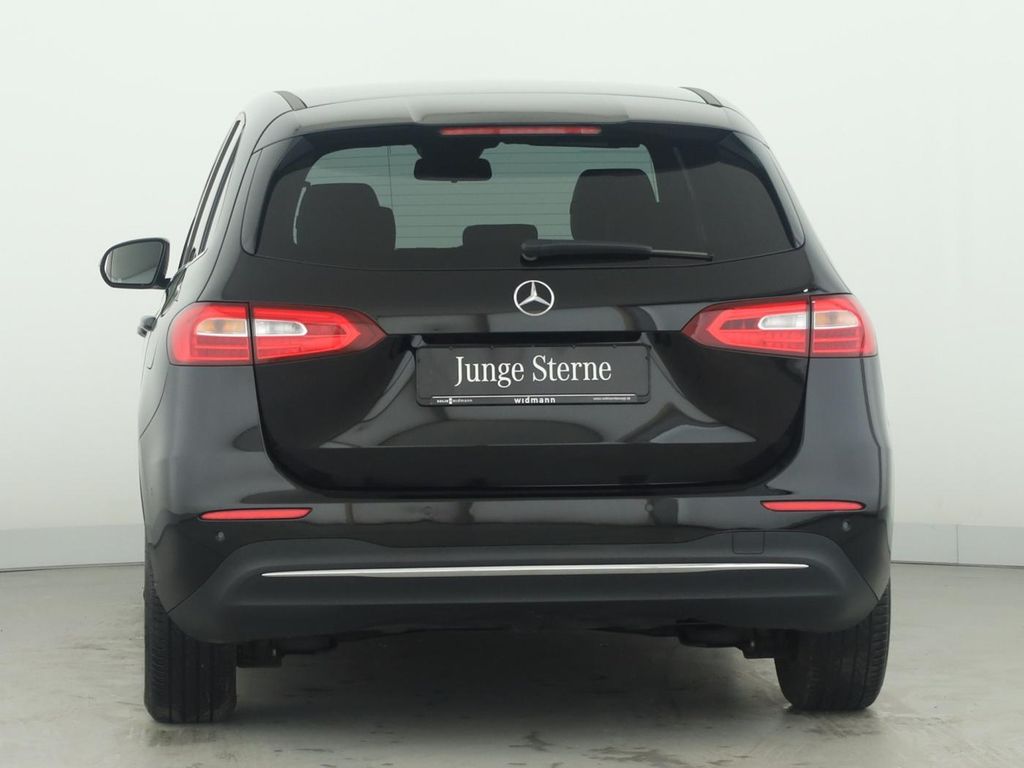 Mercedes-Benz B 180 2023