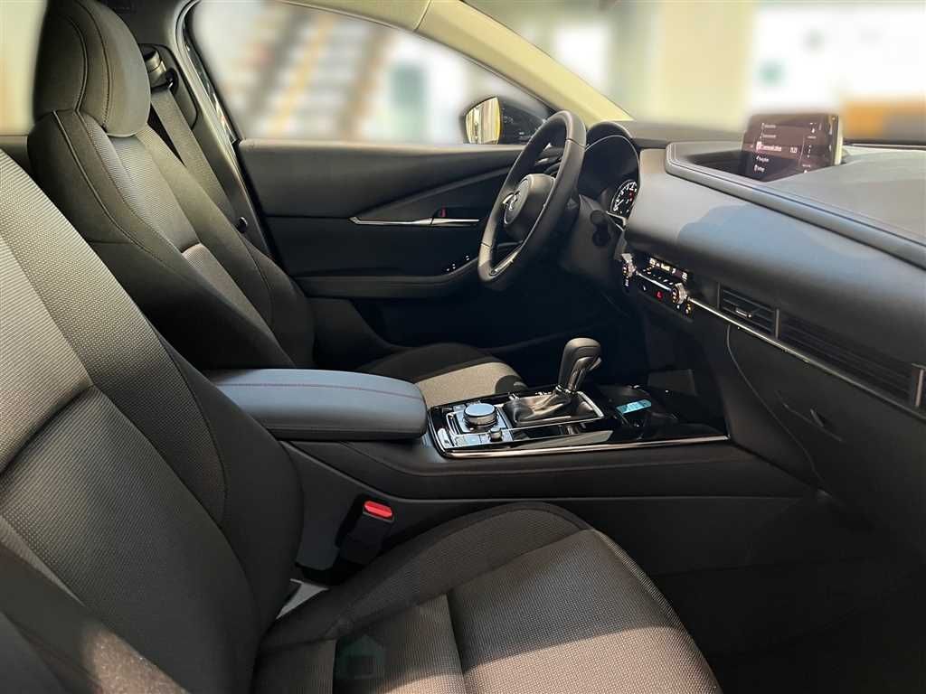 Mazda CX-30 2025