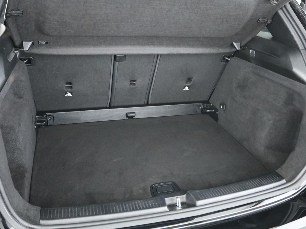 Mercedes-Benz B 180 2023