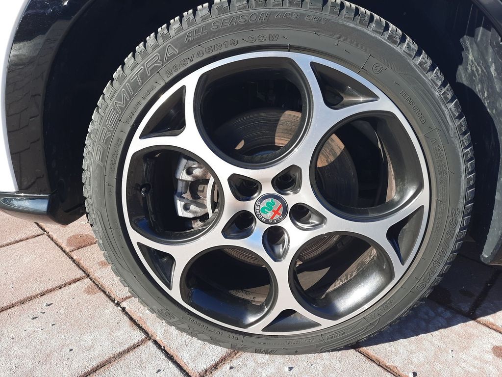 Alfa Romeo Tonale 2024