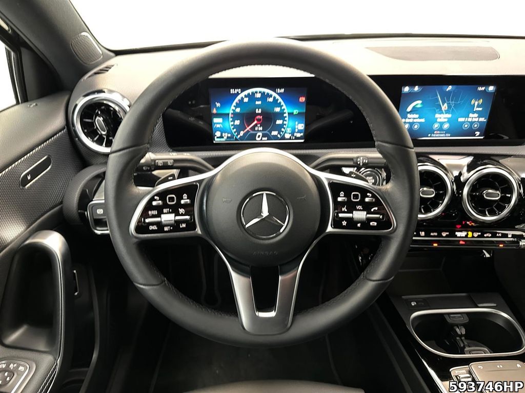 Mercedes-Benz A 250 2021