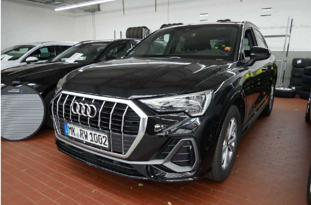 Audi Q3 2021