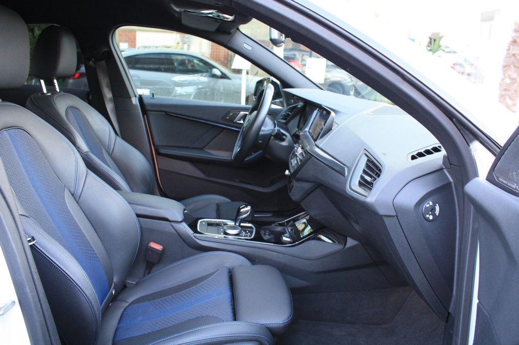 BMW 218 Gran Coupé 2024