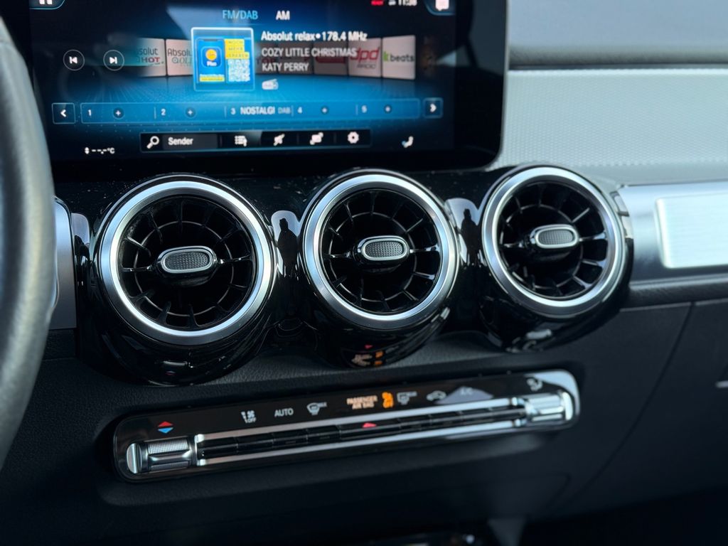 Mercedes-Benz GLB 200 2022