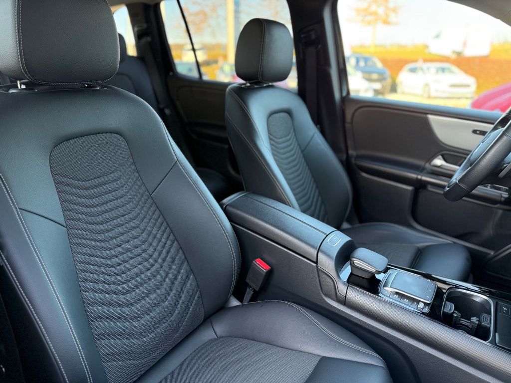 Mercedes-Benz GLB 200 2022