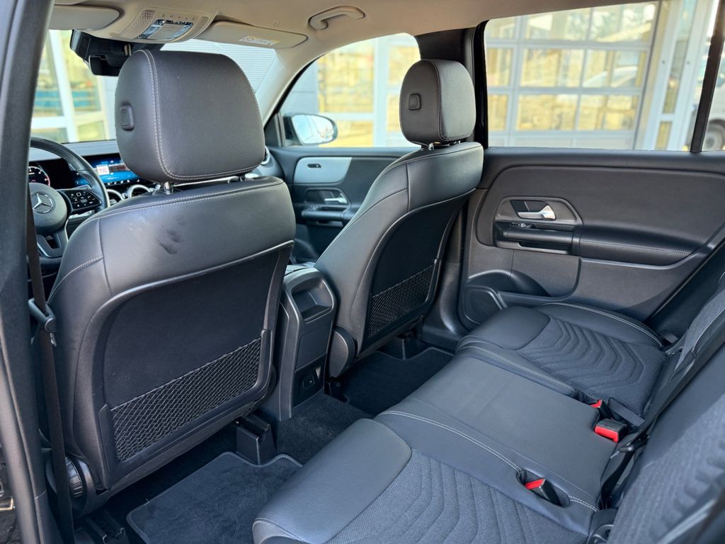 Mercedes-Benz GLB 200 2022