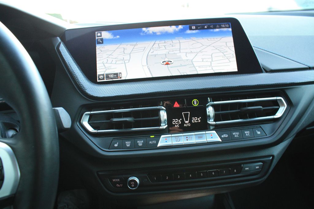 BMW 218 Gran Coupé 2024