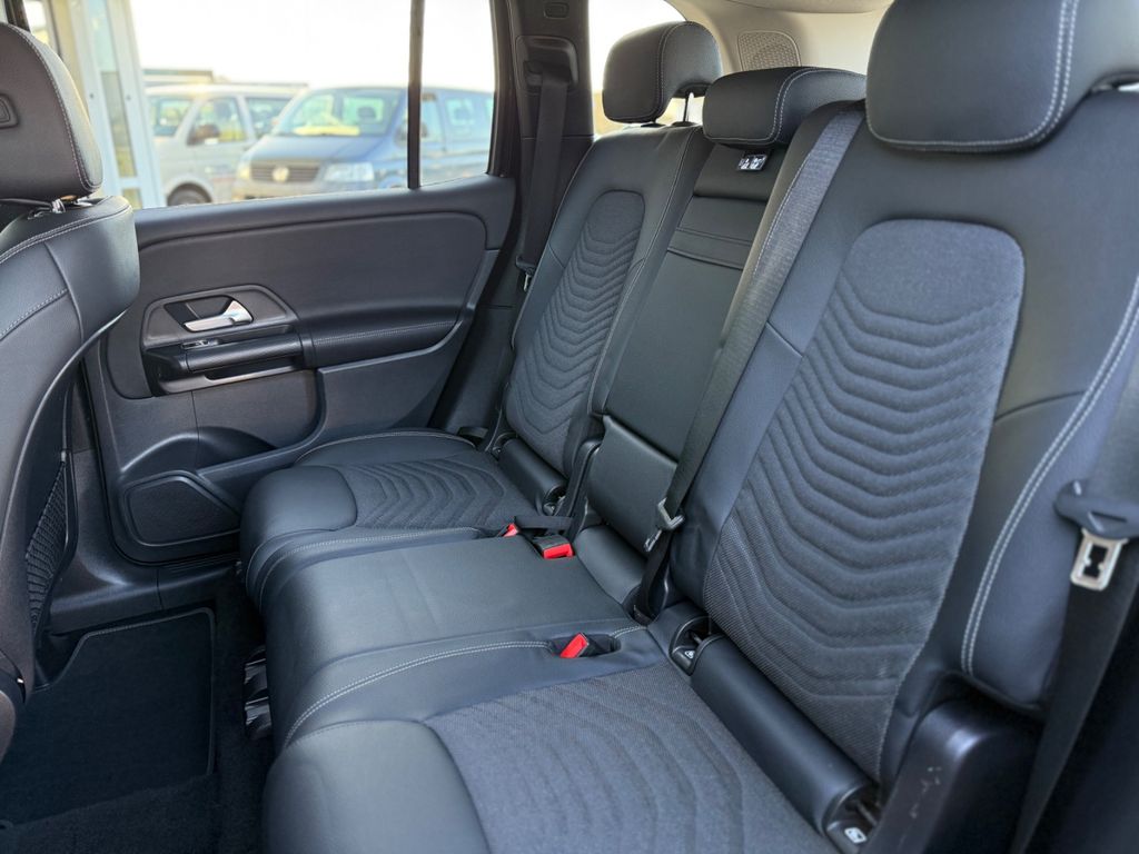 Mercedes-Benz GLB 200 2022