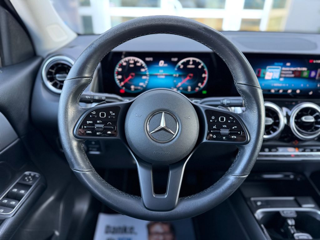 Mercedes-Benz GLB 200 2022