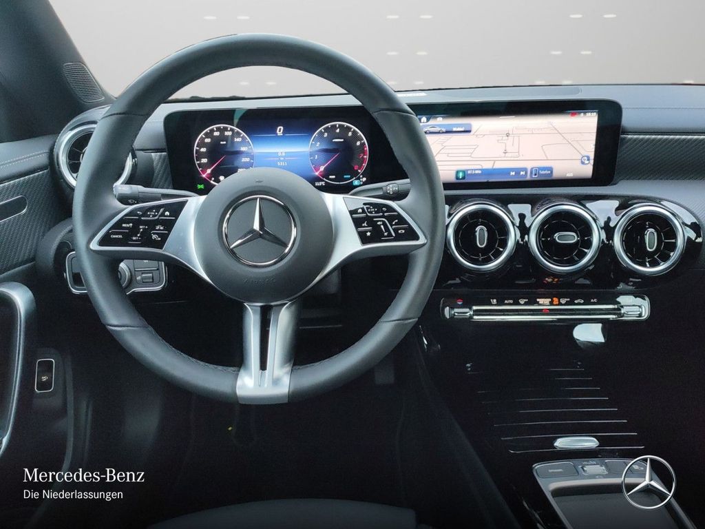 Mercedes-Benz CLA 180 2025