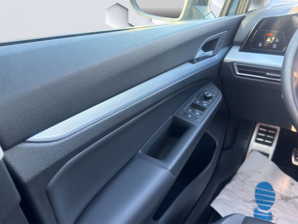 Volkswagen Golf 2024