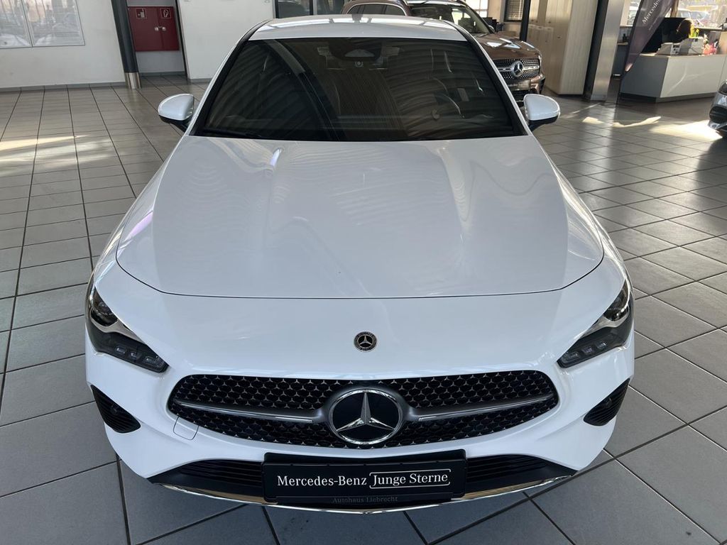 Mercedes-Benz CLA 180 2025