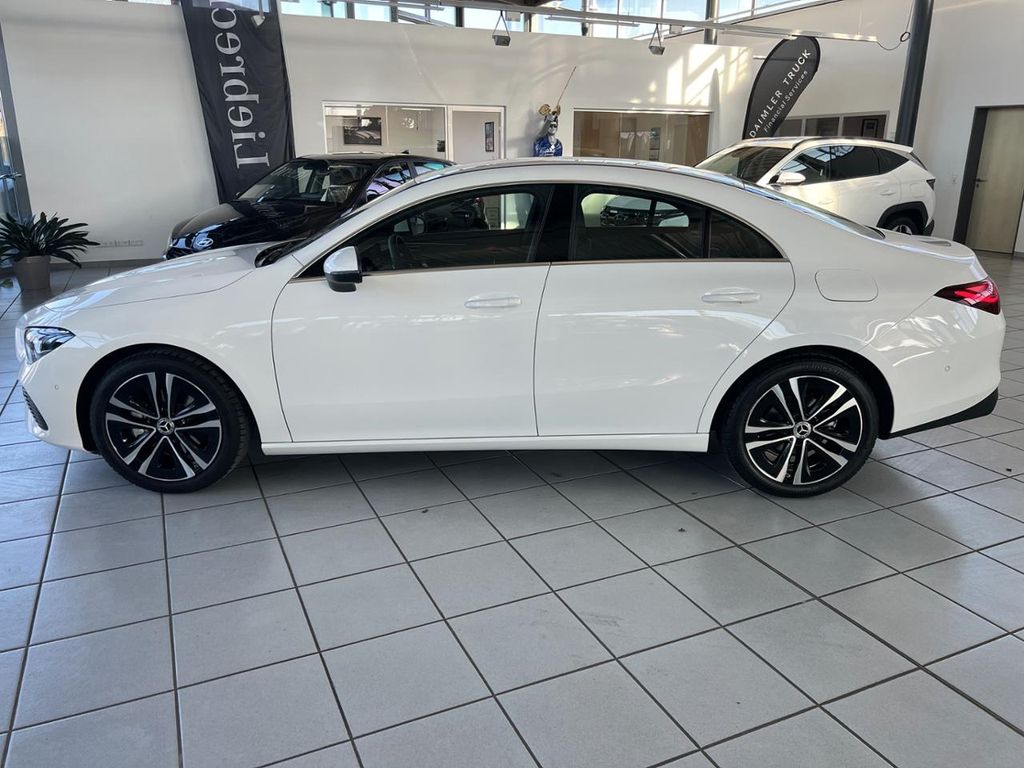 Mercedes-Benz CLA 180 2025
