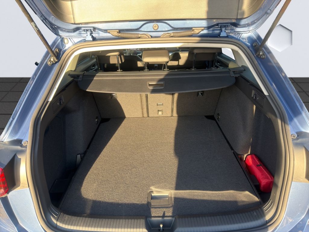 Volkswagen Golf 2024