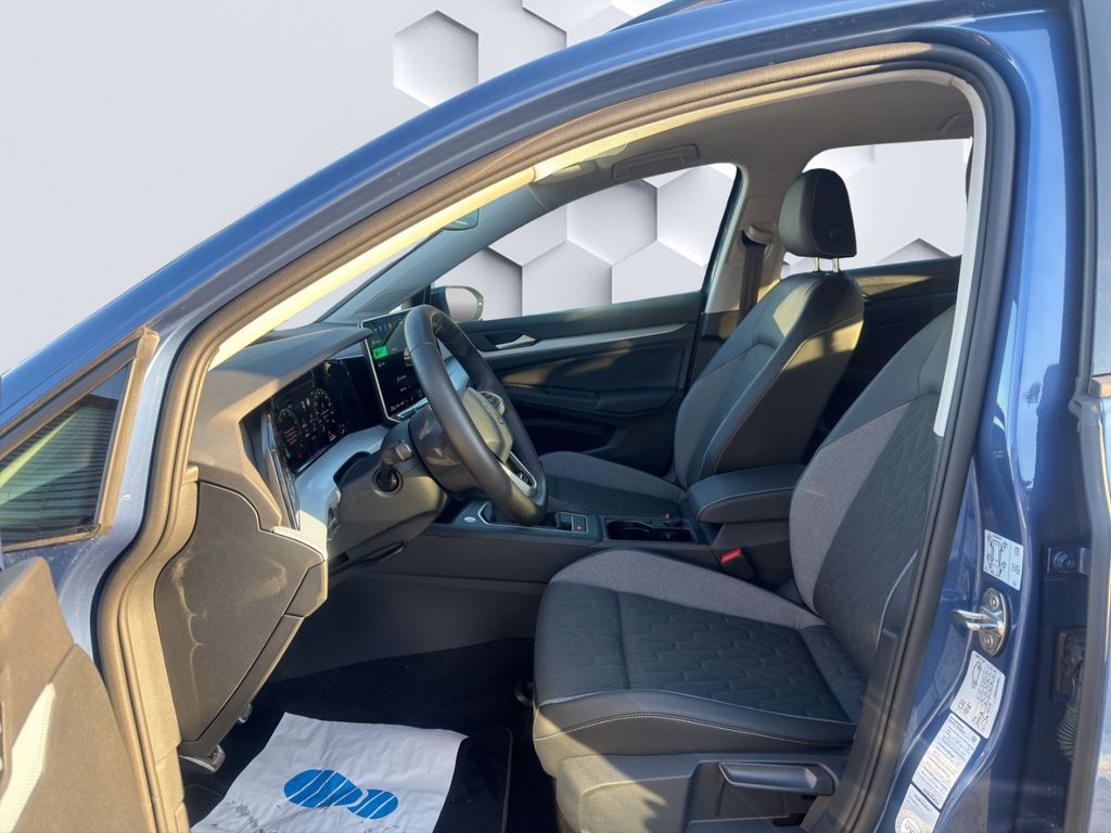 Volkswagen Golf 2024