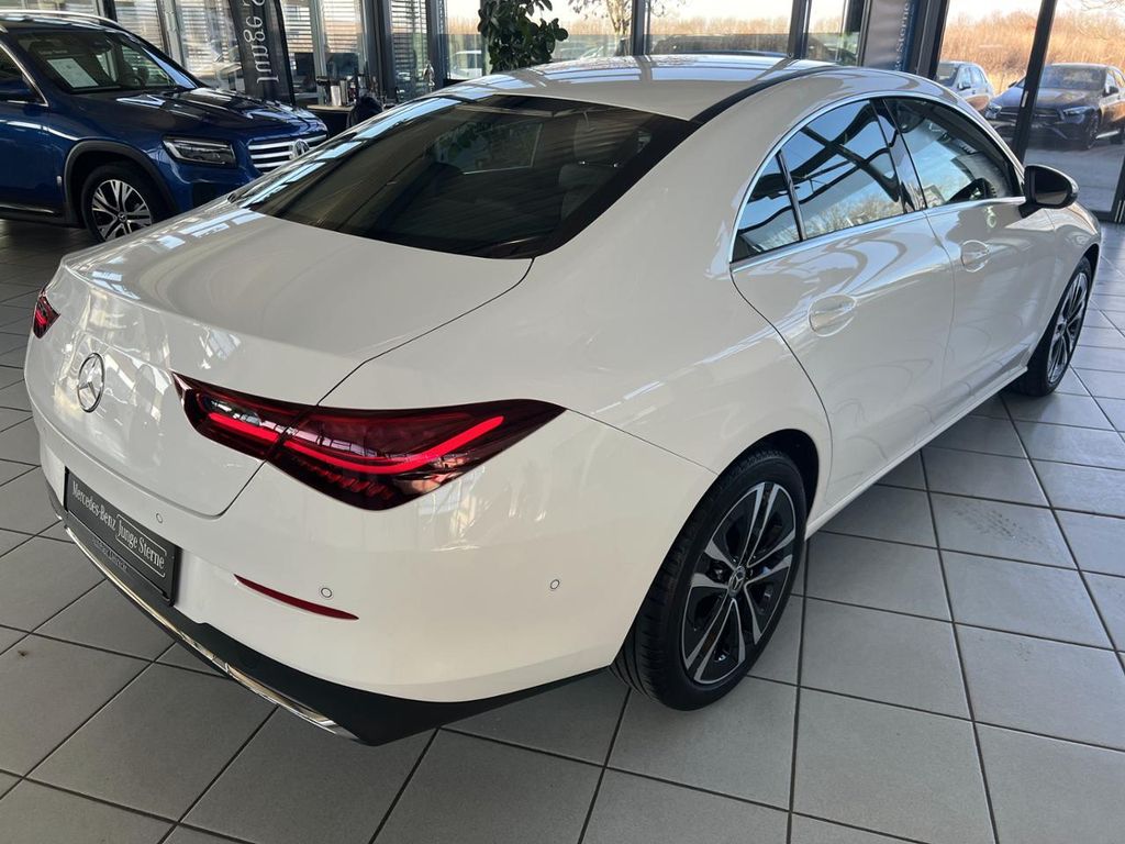 Mercedes-Benz CLA 180 2025