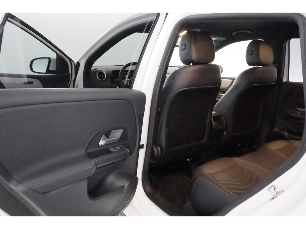 Mercedes-Benz B 200 2021