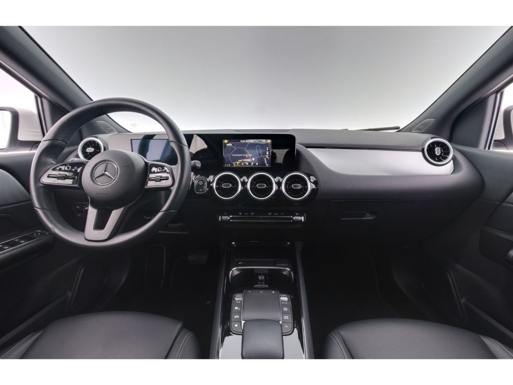 Mercedes-Benz B 200 2021