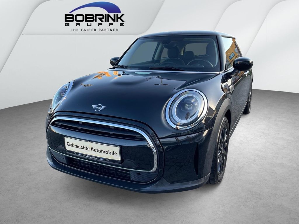 MINI ONE 2022