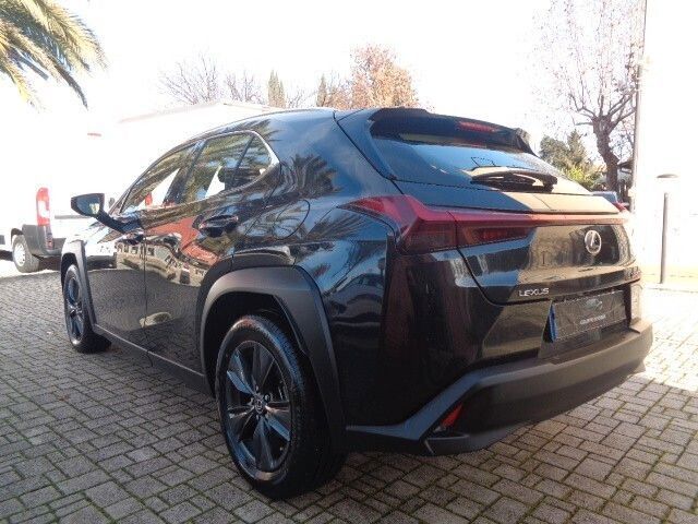 Lexus UX 2022